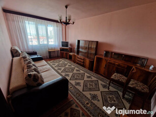 Apartament cu 3 camere, circular - zona Vlahuta