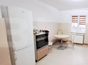 Apartament cu 4 camere, 2 balcoane , 96mp,zona Gradini Manastur