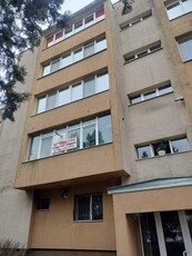 Apartament cu 4 camere