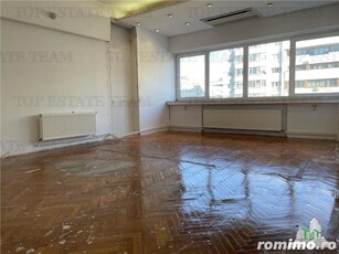 Apartament cu 4 camere de vanzare in zona Universitate - Nicolae Balcescu