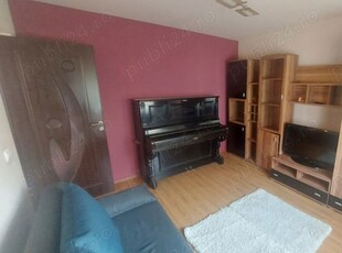 Apartament cu doua camere, zona Bradet