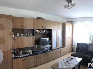 Apartament de 3 camere, 70 mp, zona Lipovei