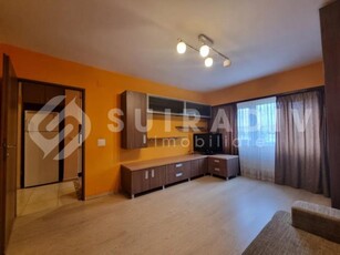 Apartament de inchiriat, cu 3 camere semidecomandate, Piata Marasti, Cluj-Napoca S17684