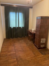 Apartament 3 camere in vecinătatea Liceului teoretic 