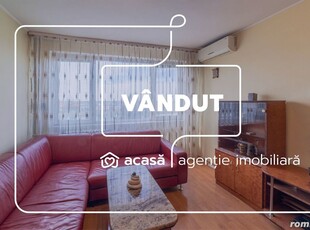 Apartament decomandat cu 2 camere zona Boul Roșu