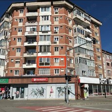 Apartament decomandat doua camere pe Bulevard