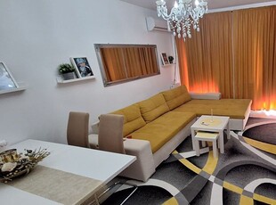 Apartament mobilat si utilat cu acces facil!