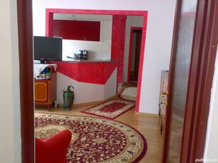 Apartament semidecomandat cu 3 camere