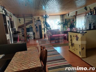 Apartament spatios in vila situat in Codlea