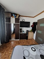 Apt de vanzare Zona-Pod