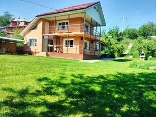 Casa 138 mp utili și teren 1453 mp in Piatra Neamț, cu ieșire la 2 strazi