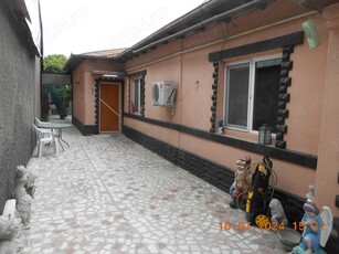 Casa 3 cam.Chercea