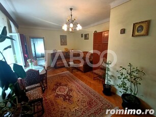 Casa de vanzare 162 mpu 6 camere 2 bai 375 mp teren liber Piata Cluj