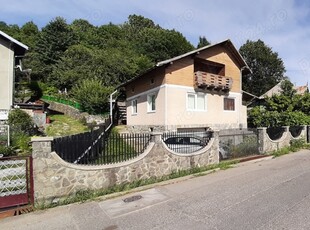 Casa de vanzare pe Valea PRAHOVEI