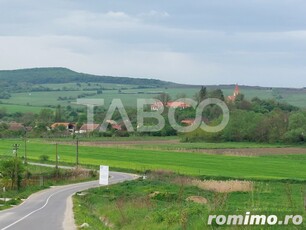 Casa deosebita amplasata intre dealuri la 25 km de Sibiu zona Toparcea