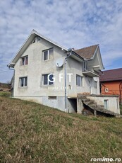 Casa D+P+M, Valea Magherusului