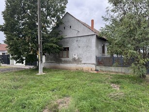 Casa Dudestii Noi Partial Renovata,Teren 2500mp,Strada Principala