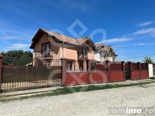 Casa tip duplex de vanzare in Paleu