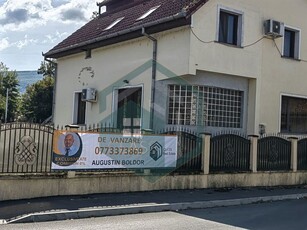 Casa / Vila cu 6 camere de vanzare. Vata de Jos, Hunedoara