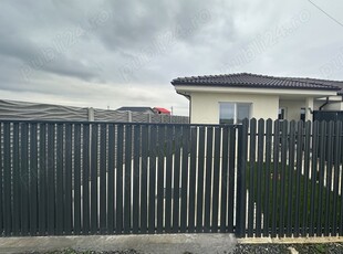 De vânzare 1 2 duplex pe parter direct de la proprietar în Bucovăț