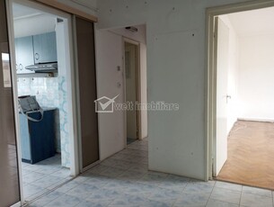 De vanzare apartament cu 4 camere Manactur