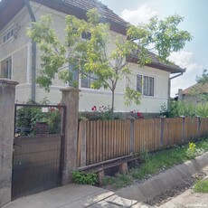 De vinzare casa de vacanta cu gradina la o ora de Cluj