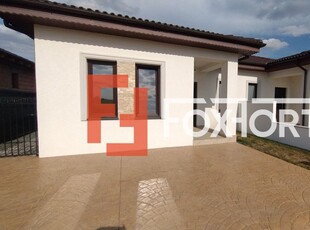 Duplex 3 camere de vanzare in Sacalaz - Zona de Est