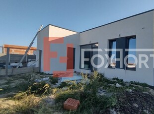 Duplex 4 camere, Sacalaz - Arhitectura moderna, Semineu si Pompa de Caldura