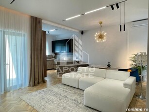 Duplex modern Chisoda stadiul la alb