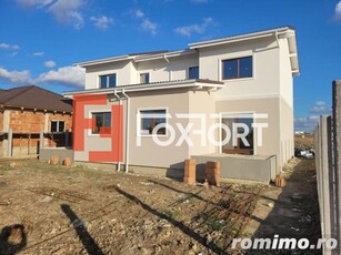 Duplex Mosnita, 4 camere, 2 bai - Asfalt + Utilitati - ID V4803