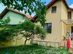 Lipovei de vanzare apartament cu 2 camere confort 1 la parter