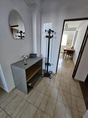 Inchiriez apartament 2 camere