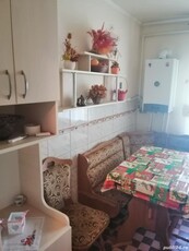 Ocazie Apartament la PARTER din caramida, 2 camere, central Ludus, zona linistita.