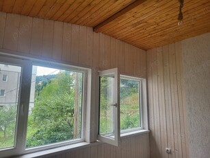 OFERTA! Casa renovata 4 camere, P+1+M, curte mare, Sinaia, semicentral