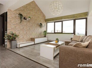 Penthouse 100 mp + 20 mp terasa cu priveliste | Tractorul | Brasov