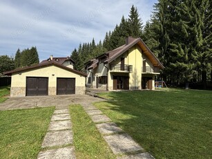 Predeal - Valea Rasnoavei, teren 2090 mp, 220 mp utili, casa de vacanta sau pensiune