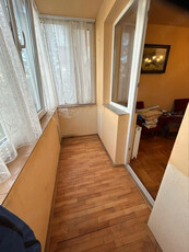 Proprietar vand apartament 3 camere semidecomandat