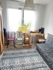 Proprietar vând schimb apartament de doua camere decomandat Central