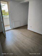 Se vinde apartament zona Tractoru