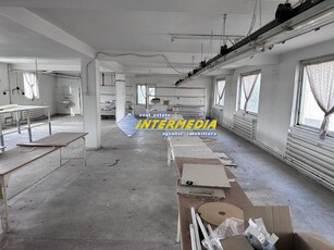 Spatiu comercial de inchiriat 250 patrati in Centru