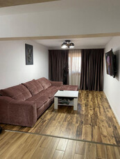 Ultracentral -apartament cu 4 camere renovat nou