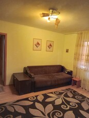 Vand apartament 2 camere semidecomandat