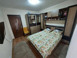 Vand apartament 3 camere