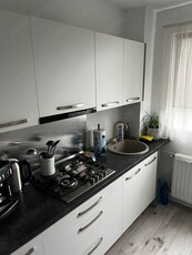 vand apartament 3 camere