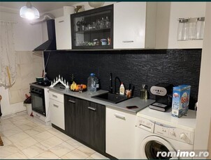 Vand apartament 3 camere decomandat, in Deva, zona Zarandului (In spatele pietei centrale),