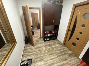 vand apartament