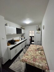 Vand apartament 4 camere, zona Torontalului