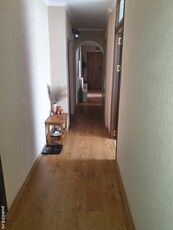 Vand apartament 5 camere Pitesti