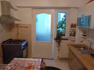 Vând apartament cu 2camere