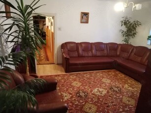 vand apartament cu 3 camere